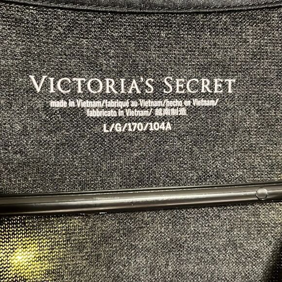 Victoria’s Secret Dark Gray Button Down Sleep Shirt Size Large - Picture 4 of 6